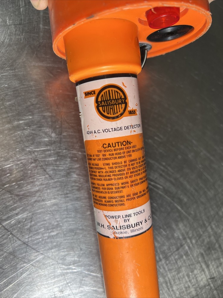 SALISBURY Model WHSCO 4244 Audio Visual AC VOLTAGE DETECTOR. Our #9