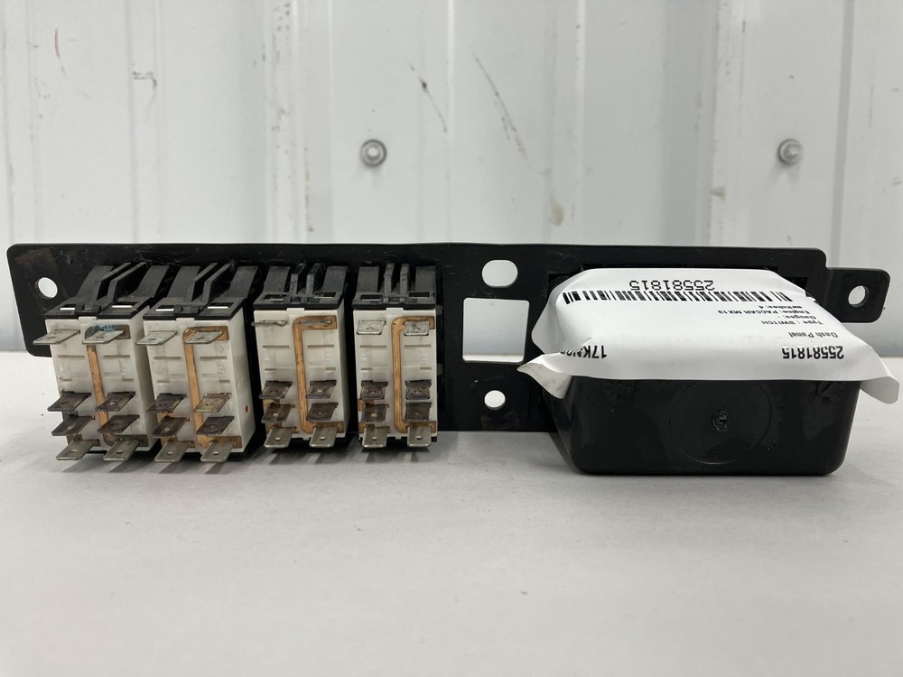 2012-2027 Kenworth T680 SWITCH Dash Panel - Used