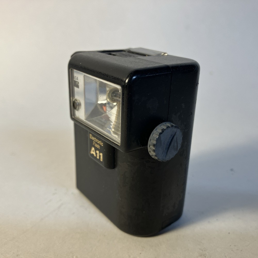 Olympus A11 flash for XA series cameras, tested & mostly works w/issues, READ