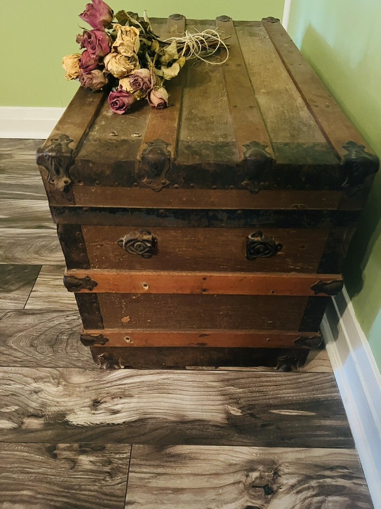 Woden Chest