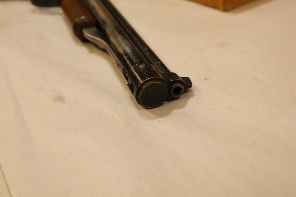 Benjamin Target Pistol, model 130 "Benjamin Franklin" w/box & papers