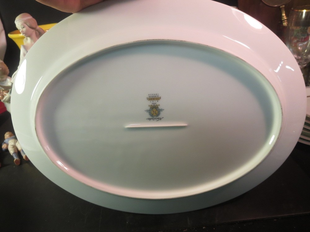 Noritake Colburn #6107 13-3/4" Oval Serving Platter