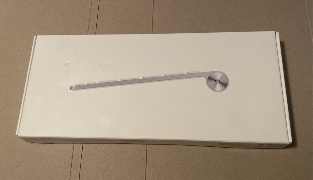 Apple Wireless Bluetooth Silver/Aluminum #A1314 Keyboard