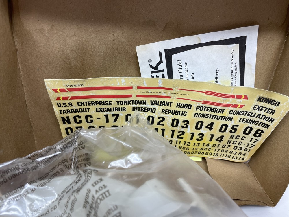 AMT Star Trek USS Enterpirise Space Ship Model