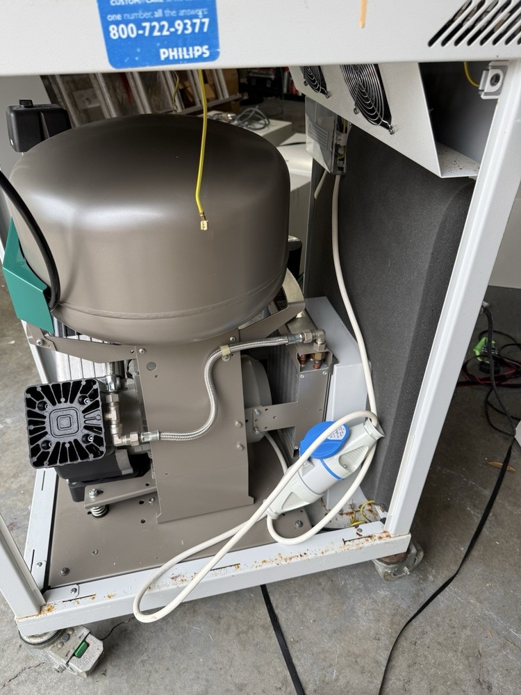 Ekom DK50 2VS/M Air Compressor W/ Enclosure Lab