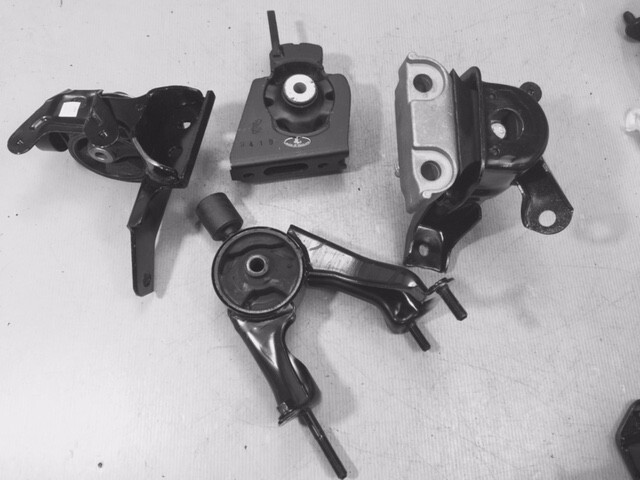 Motor Mount & Transmission Mount 4PCS 2009-2013 for Toyota Corolla 2.4L