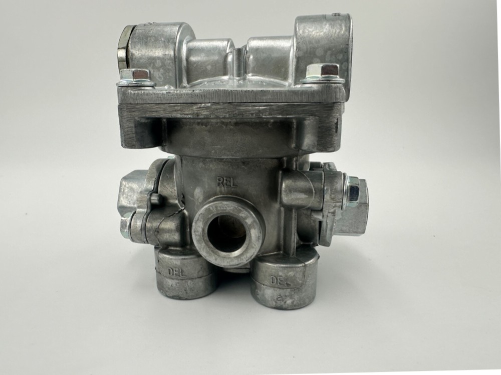 RT4 Multi-Function Trailer Spring Brake Valve - Automann KN26000