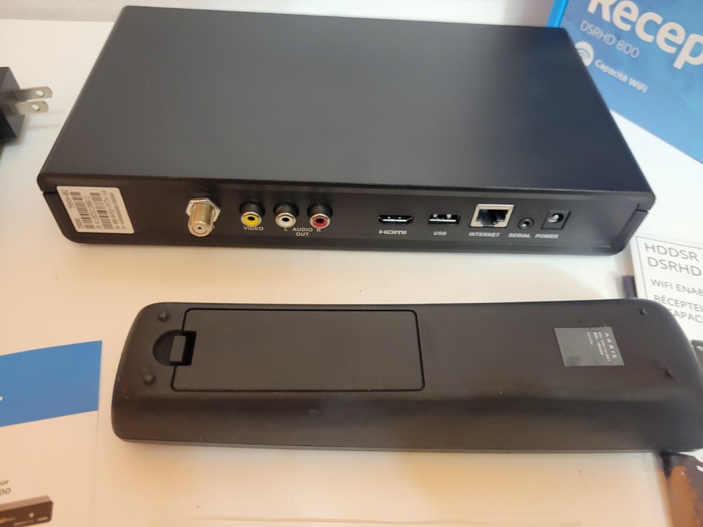 Shaw Direct HDDSR 800 Satellite Receiver With Remote