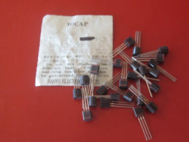SVC202 DIFFUSED JUNCTION TYPE SILICON VARACTOR DIODE  ( 25 PCS ) ** NEW **