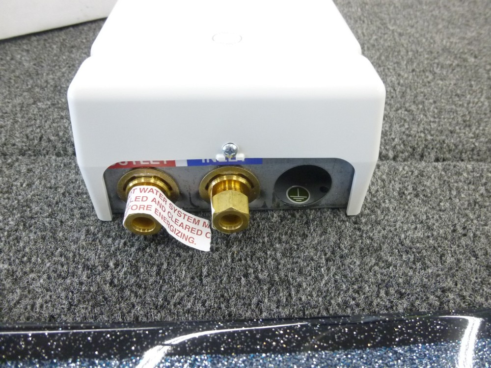 CHEAP EEMAX SPEX35 FLOW CO. ELECTRIC TANKLESS WATER HEATER 3.5KW @ 220V