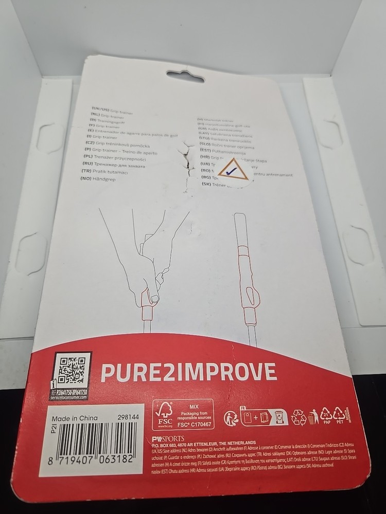 P2I Golf Grip Trainer - Clip On Helps Hand Positioning Golf Practice Training