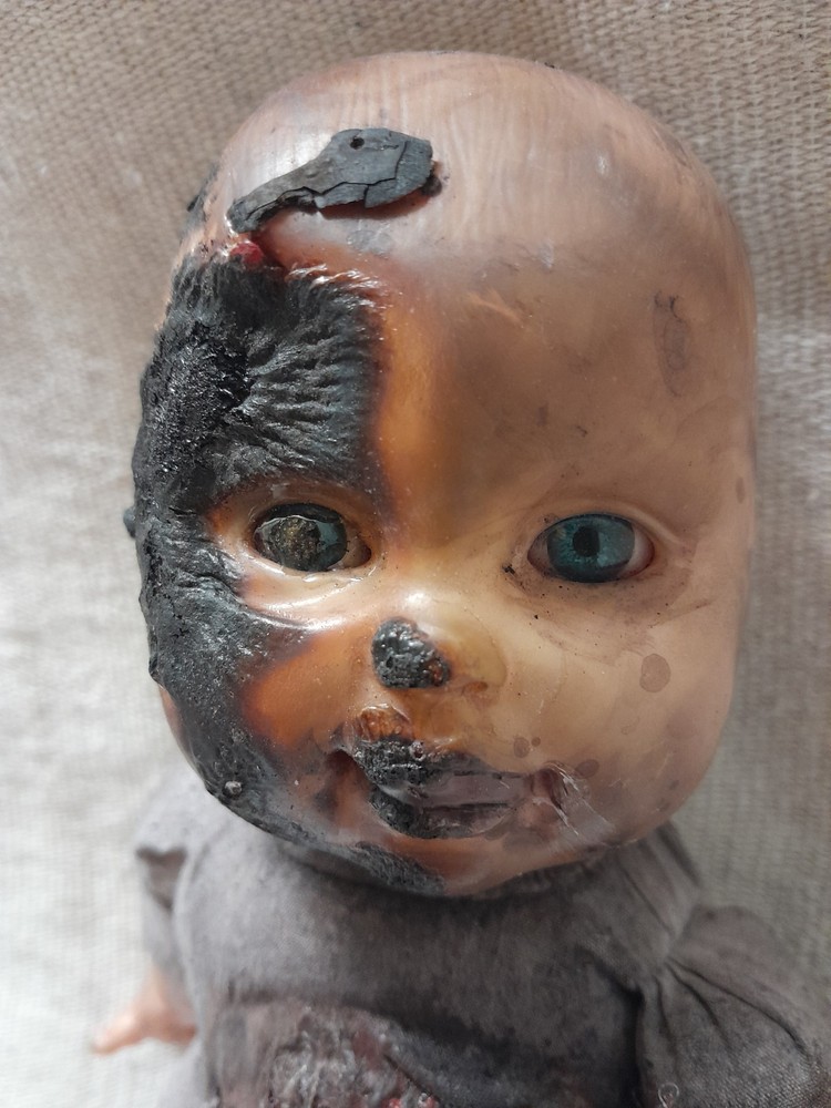 Val / Haunted Doll / READ DESCRIPTION