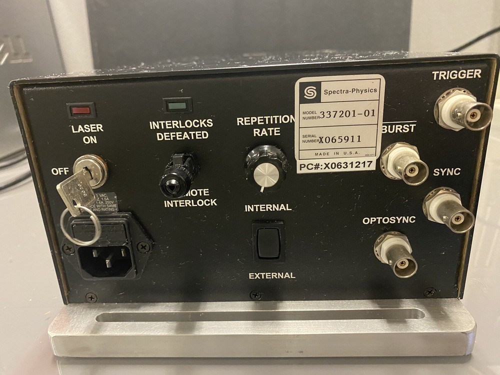Spectra-Physics 337201-01 Laser