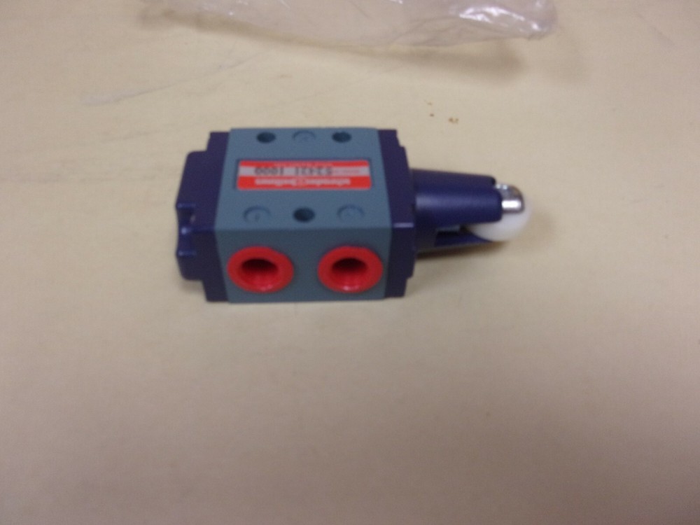 Schrader Bellows 52421-1000 Roller Spool Valve
