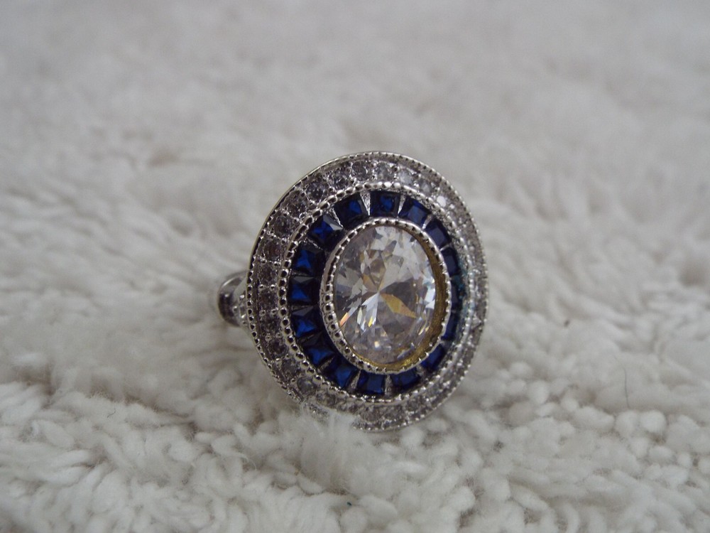 Silvertone Blue Rhinestone Ring ~ Size 5.5 (K5)
