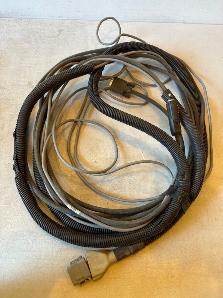 Trimble 50166 agGPS 162/252/262/372 Power/Data Cable