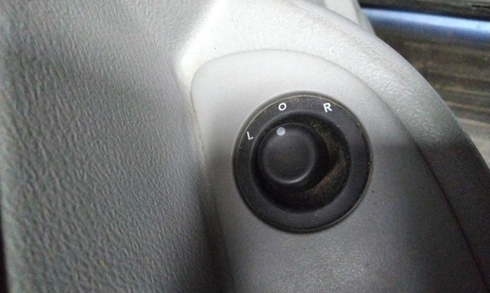 Driver Left Front Spindle/Knuckle Fits 04-09 DURANGO 1483450