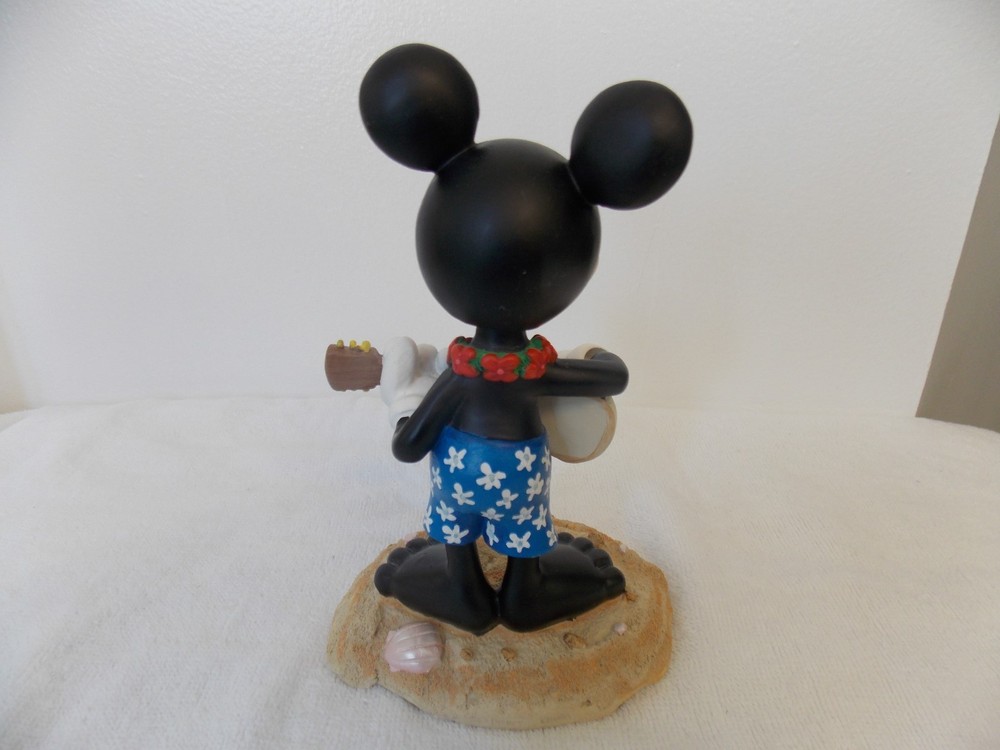 Disney Hawaiian Mickey Mouse Bobblehead