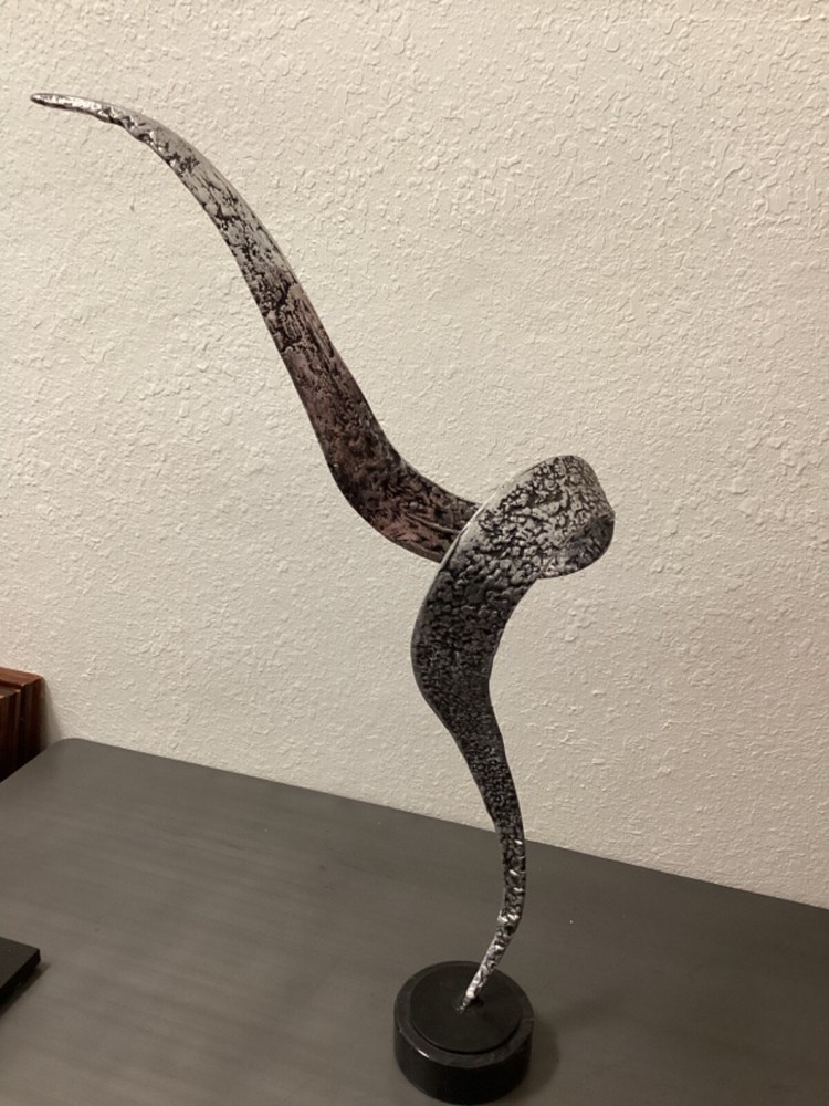 Abstract Silas Style Swirl Sculpture