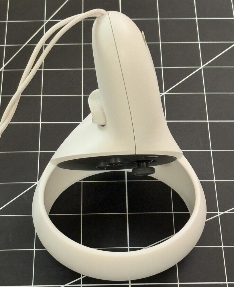 Genuine Meta Oculus Quest 2 Controller LEFT Hand Controller only