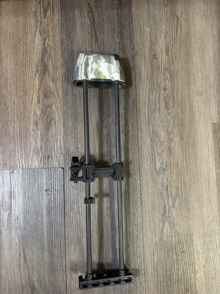 tight spot 5 arrow quiver