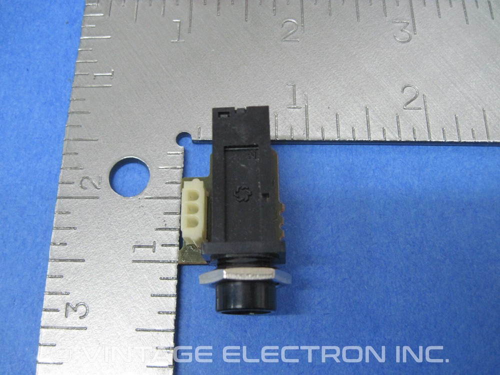 HEADPHONE JACK: 1/4" 6.35mm, Mono (3-Pin), Panel / PCB Mount (w/ Mounting Nut)