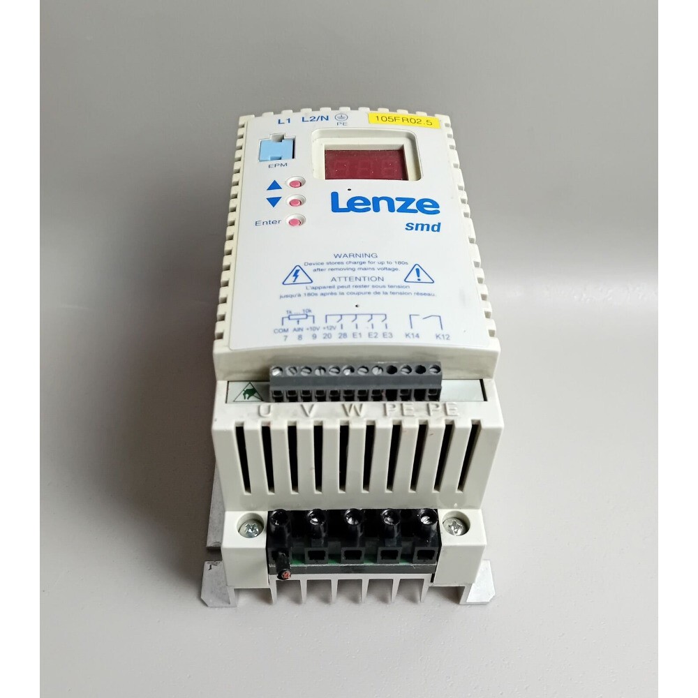 1PC NEW ESMD751X2SFA 13188655 LENZE