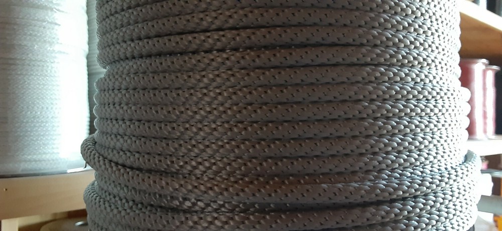 5/16” x 480 ft. Solid Braid MFP Rope w/ Wire Center.Gray.  Made in USA