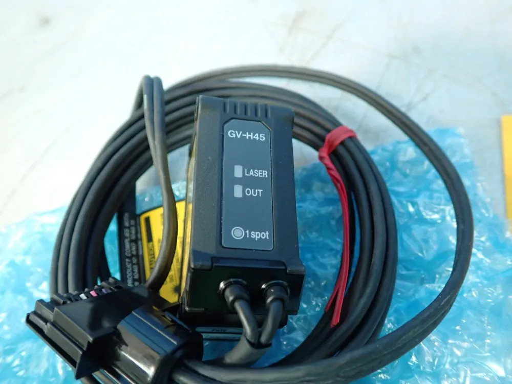 KEYENCE SENSOR HEAD GV-H45