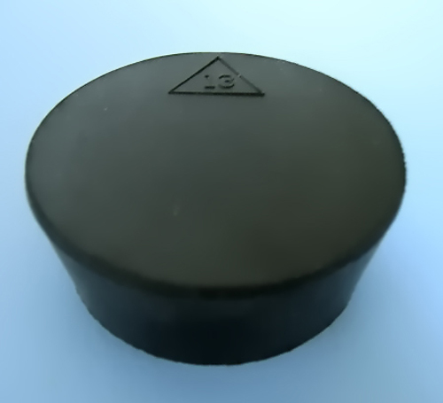 SIZE 13 BLACK RUBBER STOPPERS (COUNT 1)