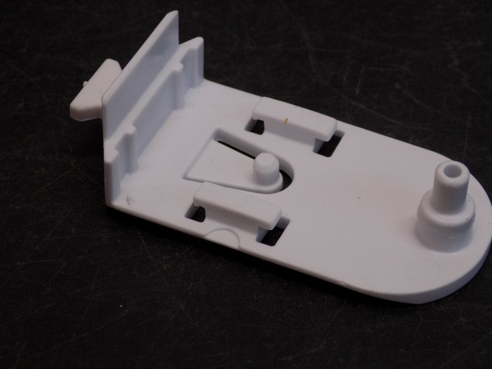Bosch 00604665 Refrigerator Freezer Clip