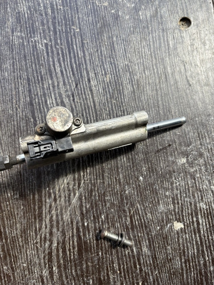 Suzuki GSXR Steering Damper (OEM) + Linkage Arm & Sensor