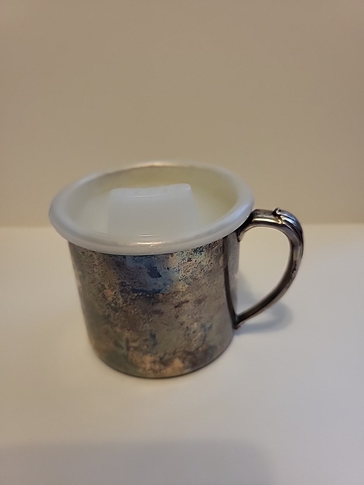 Oneida Vintage Silver Plated Baby Cup with Handle