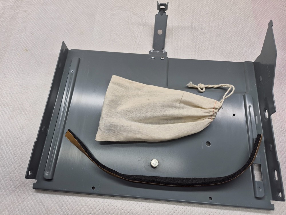 SCHNIEDER / SQUARE D Model 6 MCC Midshelf Support Unit With Hardware