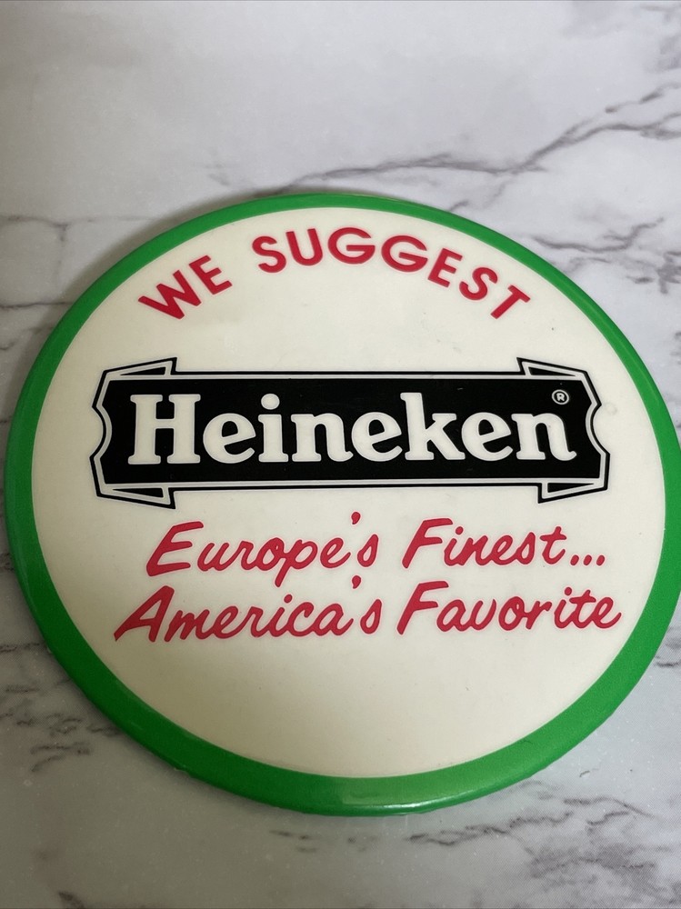 Heineken  Beer Pinback Button Pin Bee-9