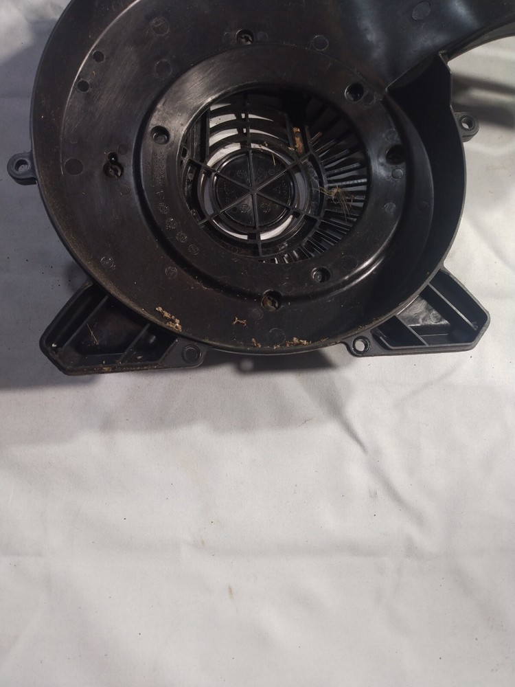 Murray m25B Gas Leaf Blower 2-Cycle 25cc Inpeller / Pull Start outer Housing