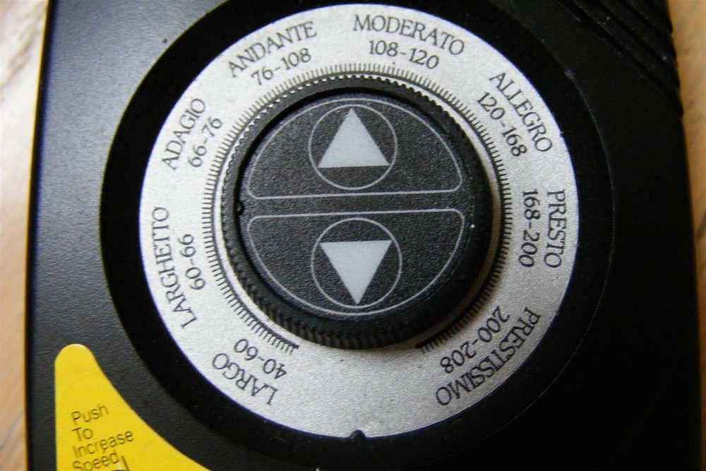 Qwik Time quartz metronome