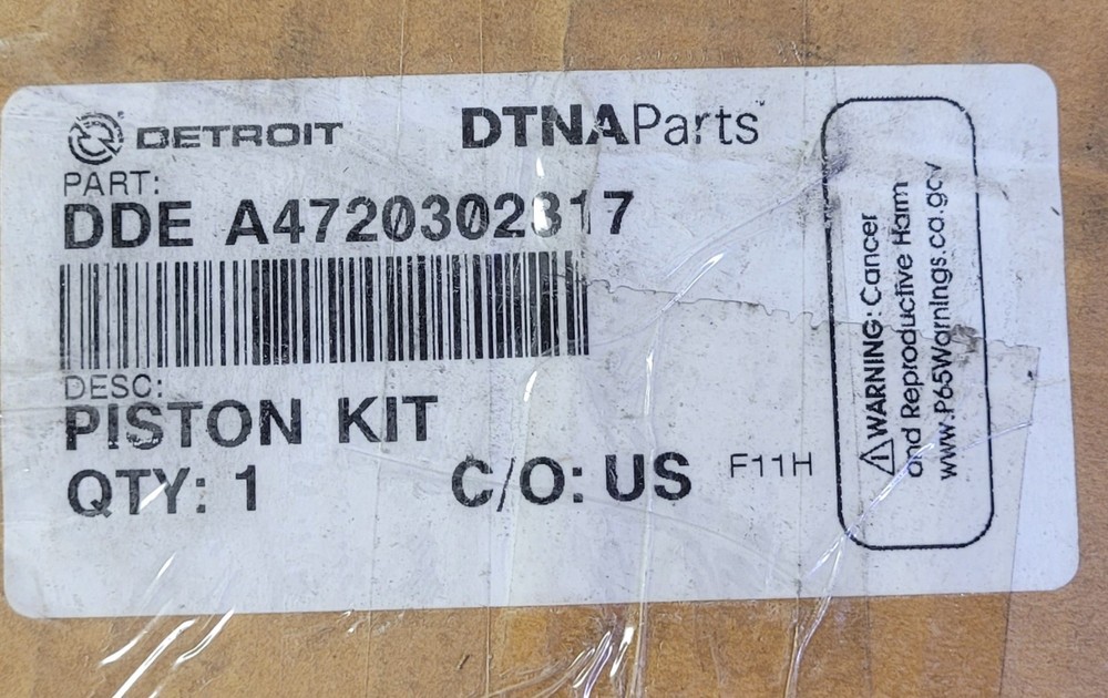 DAMAGED Detroit DDE A4720303317 Piston Assembly Kit