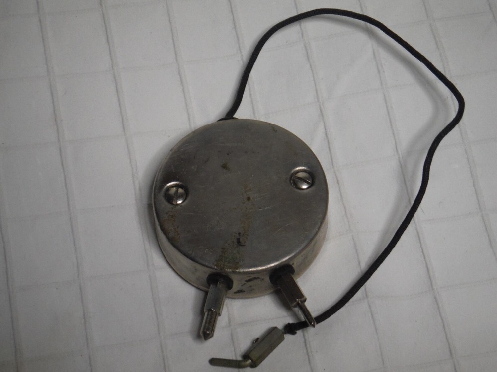 Antique Silvertone Model 6147 D.C. Voltmeter tested and working