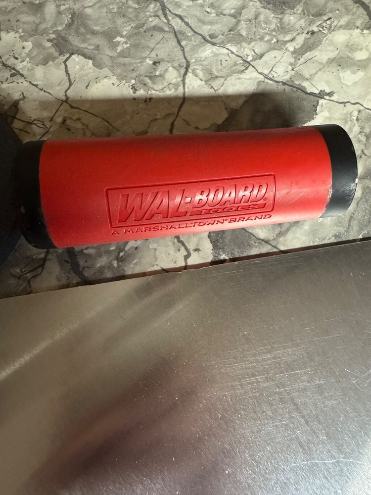 Wal-Board Aluminum Soft Grip Hawk -Mortar Board Holder