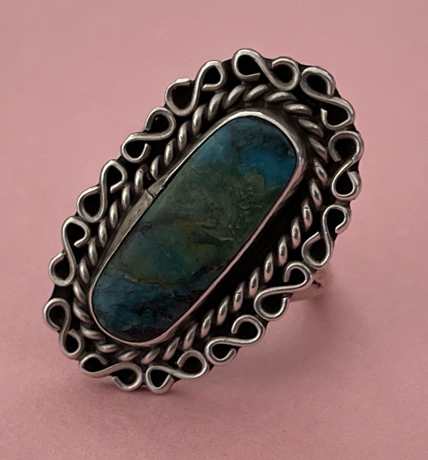 Vintage Native American Signed Chrysocolla Oval Silver Ring AM
