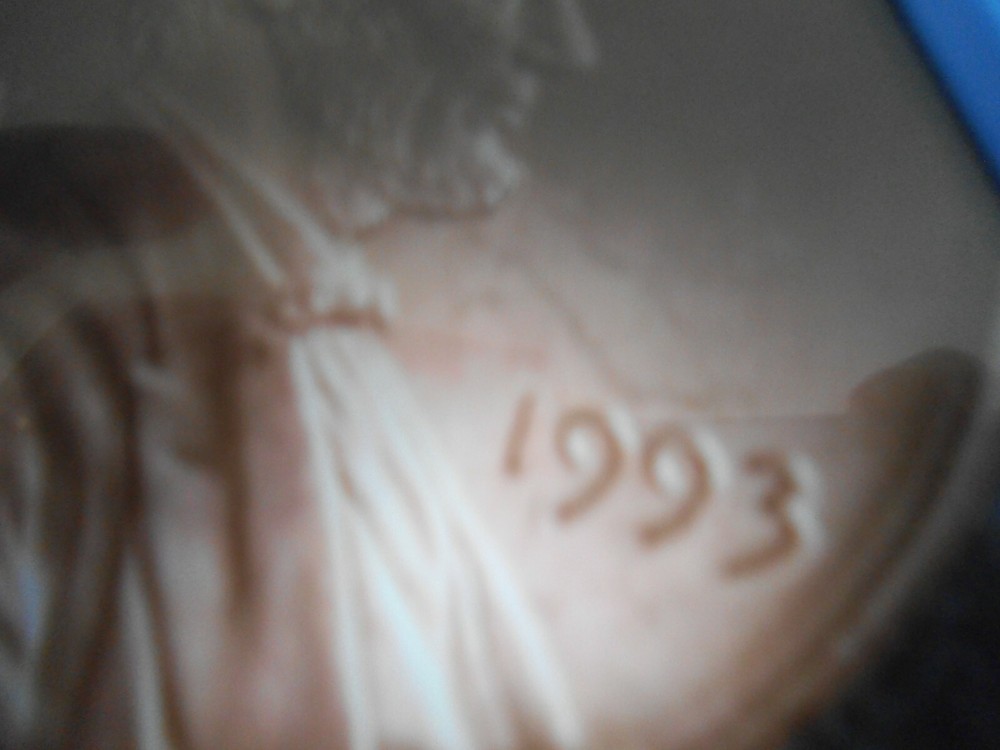 1993 P Lincoln Cent w/ Die Strike ERROR Under Chin * LOOK *