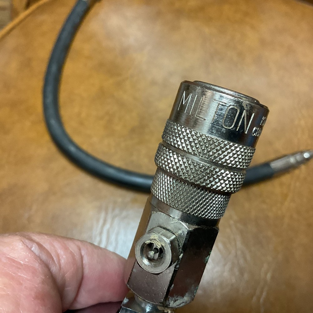 Milton Compression Tester / Hose..