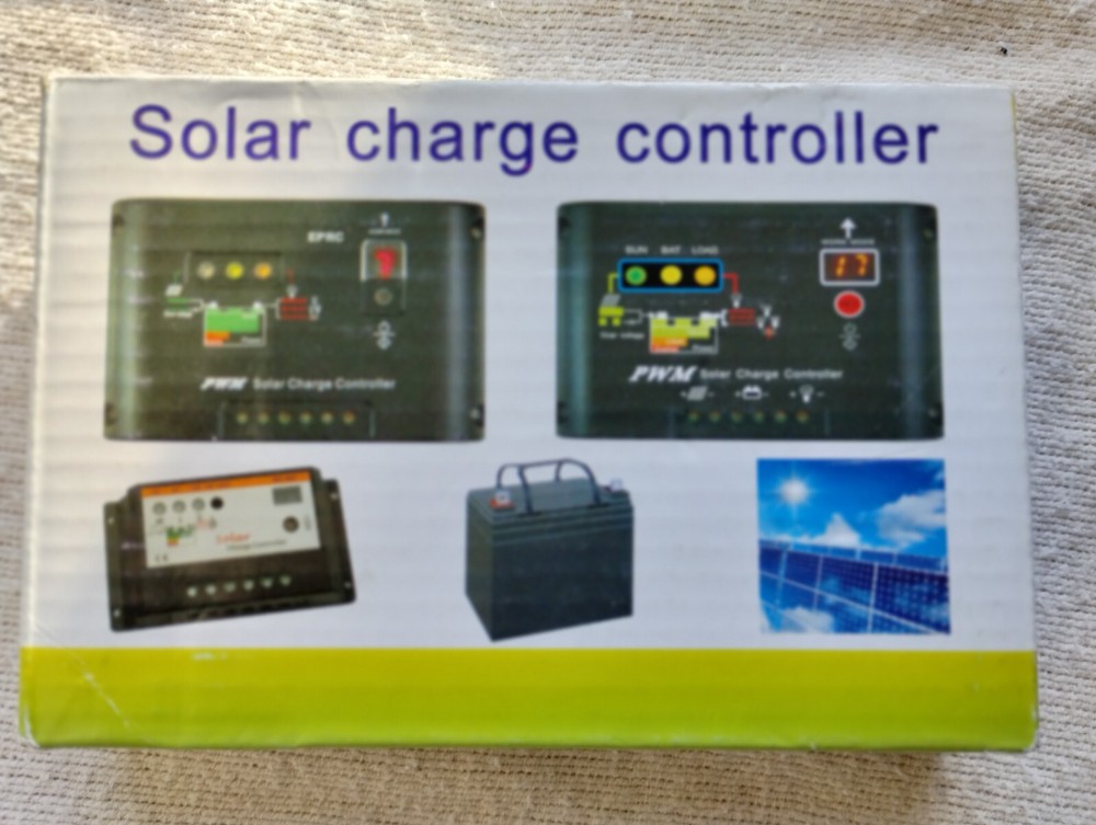 12V/24V Solar Panel Charger Regulator Controller for Lamps Battery