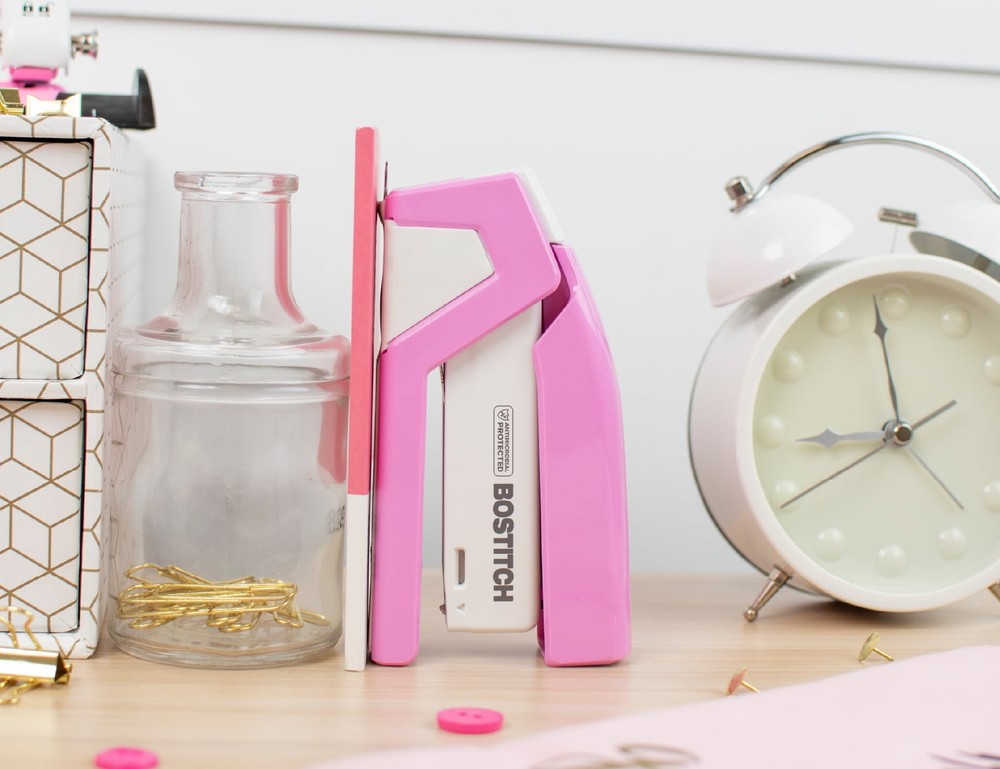 InCourage™ Spring-Powered 20 Compact Stapler, Reduced Effort