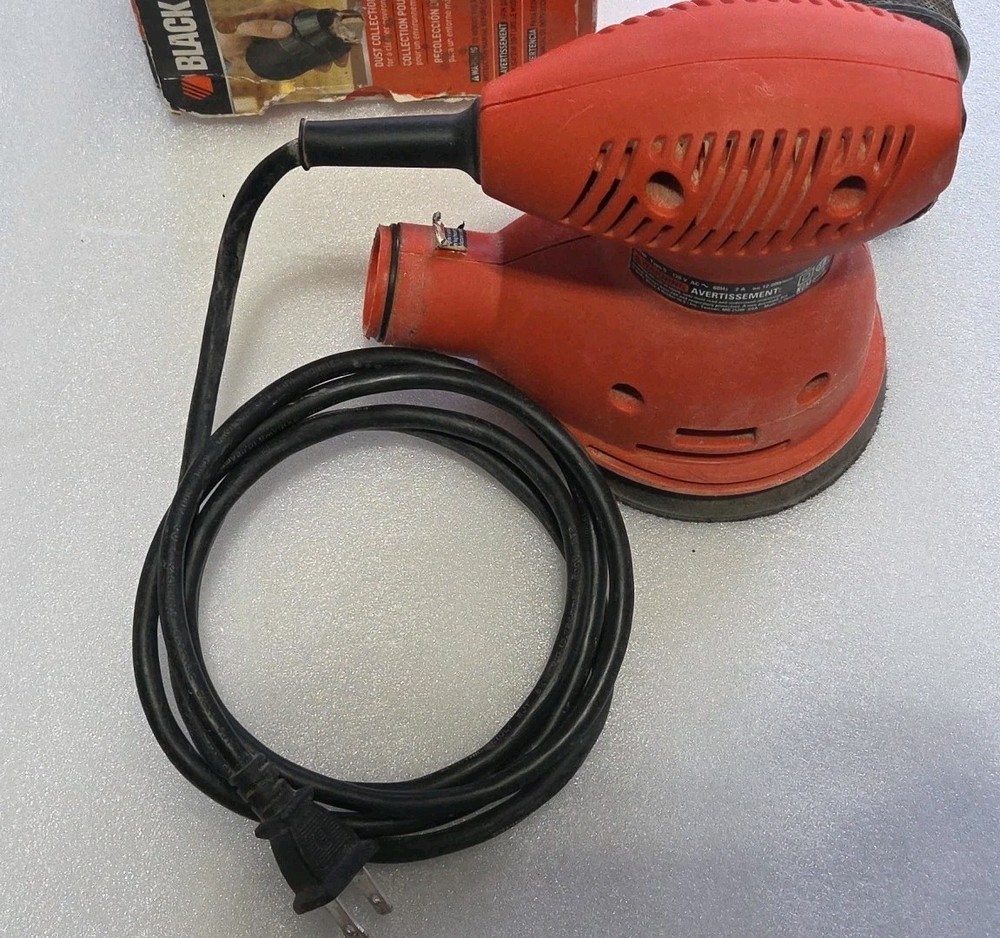 Black + Decker BDERO100 5 in. Random Orbit Sander