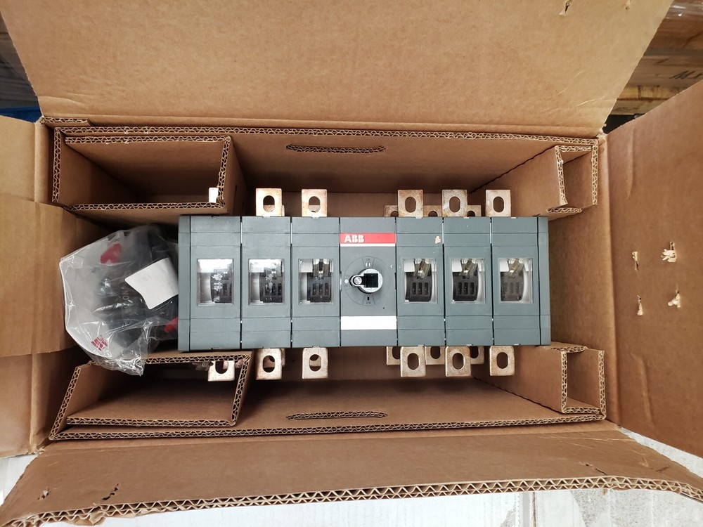 NEW ABB OT400E33CP 400A, 6 pole manual change-over switch