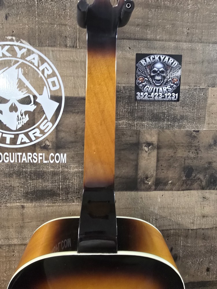 Morgan Monroe Resonator Square Neck.