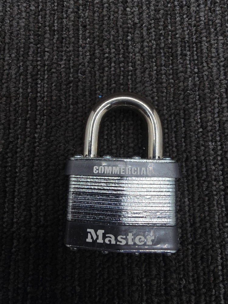 MASTER LOCK 5KA: Keyed Padlock 15/16" Rectangle Silver