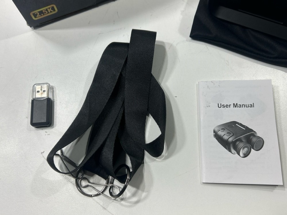 NIGHT VISION MID SIZE BINOCULARS IN BOX (P13017525)